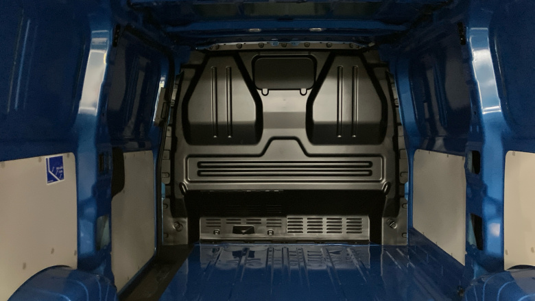 Volkswagen Transporter T32 Swb Electric 160kW 65kWh Commerce Pro Van Auto